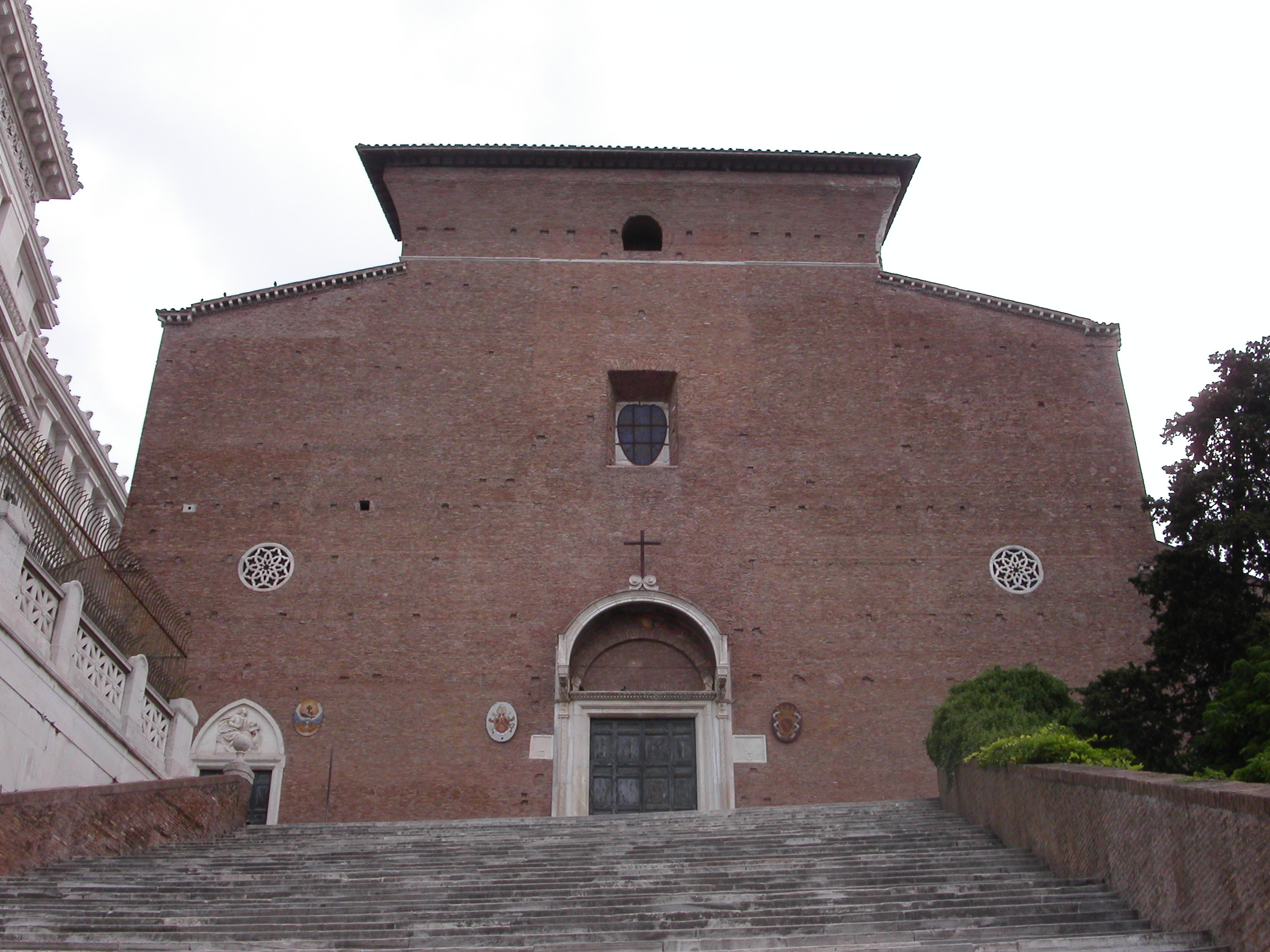 File:Santa Maria in Aracoeli Statue Leo X.JPG - Wikimedia Commons