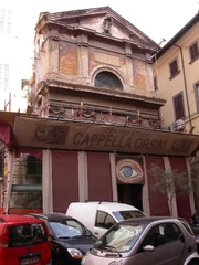 Façade before restoration in 2016.