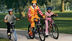 Ronald McDonald & Kids 7.jpg