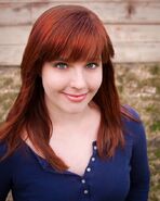 Lindsay Jones.jpg (48 KB)