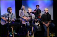 R5 music choice play stop (2)