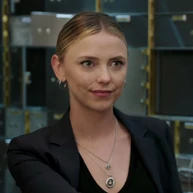 Jenna Cameron Investigating bank robberies in Roswell. Portrayed by Riley Voelkel
