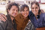 RoswellS2BTSCast23.jpg (93 KB) BTS: Michael Vlamis, Tyler Blackburn, and Shiri Appleby