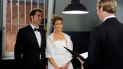 Nadines größter Wunsch geht in Erfüllung, als Falk ihr vor dem Standesbeamten das Ja-Wort gibt.