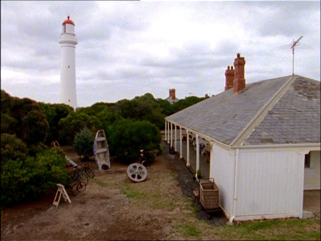 Nell's Cottage Round The Twist Wiki