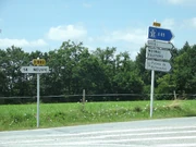 Panneaux au carrefour entre la N679 et la N682