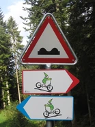 Panneau danger dos-d'âne. © Sylvain 59