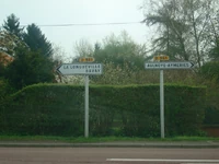 Panneaux sur la RD961, au Quesne-au-Leu