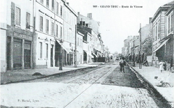 La Route de Vienne (RN 7) dans le quartier de Grand Trou au début du XXème siècle. © Yves Dubuis
