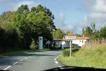 La D728 à Saint-Nadeau.