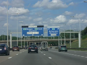 Accès à l'A1 depuis la R0