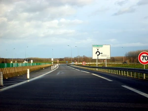 ...et giratoire de raccordement.