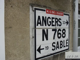 49 PlaqueMichelin N768 Contigne