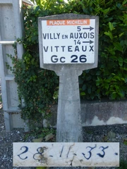 Poteau Michelin à Verrey  © Lloyd_cf