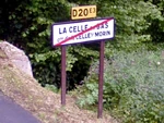 Signalisation sur la D20E3 à La Celle-en-Bas