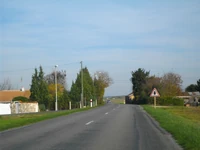 La D129 à la sortie du Petit Bordeaux