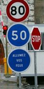 Panneau au niveau de l'entrée du tunnel du Somport. © Frantz58