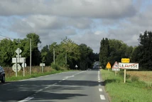 La D728 à la sortie de la Clisse.