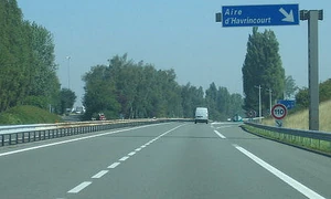 L'Autoroute A2 au niveau de l'aire d'Havrincourt