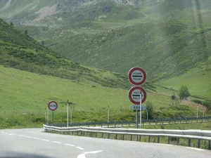 Peu avant le poste de douane vers Pas de la Casa