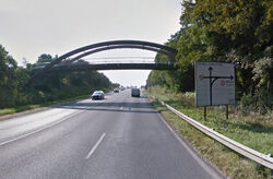 La D605 (ex-RN105) à Melun, vers le quartier de l'Almont © Google Maps
