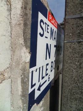 37 Trogues exRN760 (1b)