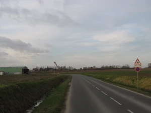 Exemple d'utilisation du panneau A23 à proximité d'une piste U.L.M