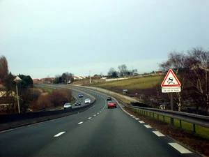 Exemple d'utilisation du panneau A4 avec panonceau de type M9