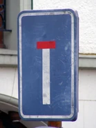 Panneau indiquant une impasse en place à Bouillon (Belgique). © Hugom08