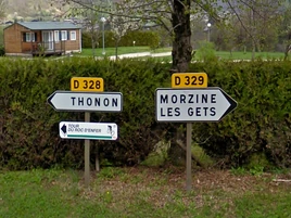 D328 (74) (1)