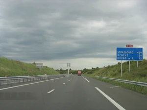 Contournement de l'aéroport de Saint-Exupéry.