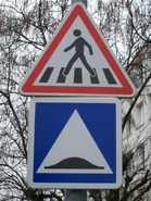 Modèle actuel en place (en bas). © GPS Nico