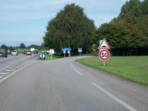 Aire de Beaumont-en-Auge, sens Caen-Paris.