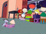 Rugrats - Babies in Toyland 15