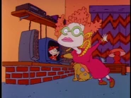 Didi faints