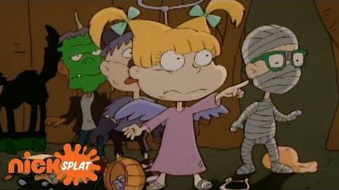 The_Babies_Scare_Angelica_on_Halloween_Rugrats_NickSplat