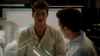 Runaways-105-023-Chase-Victor