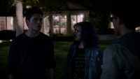 Runaways-102-022-Chase-Gert~Alex