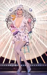 ScarlettHarlettFuglySwimwearLook.webp (217 KB) Fugly Swimwear Look