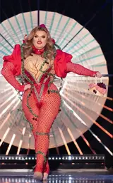 KittyScott-ClausFruityLook.webp (274 KB) Feeling Fruity Look