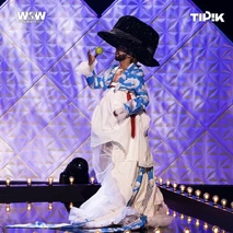 MoccaBoneSurrealismLook.jpg (271 KB) Ceci n'est pas un look Look