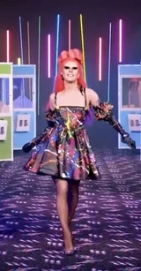 Cast RuVeal Look