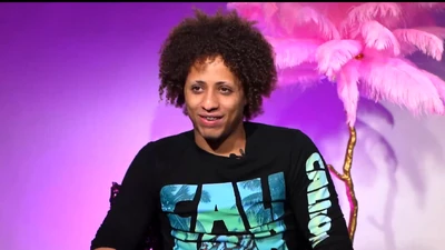 ShannelD'MarkoConfessionalLook