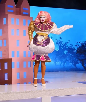 AustraliaSakkaraRoseDisneyLook