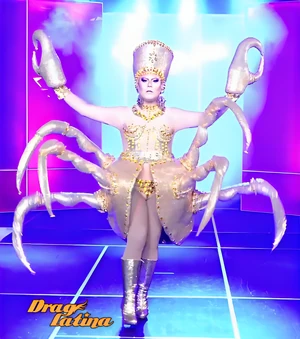 AnikaLeclereZodiacoLook