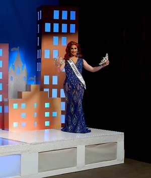 AngelinaBeeMissUniversoLook