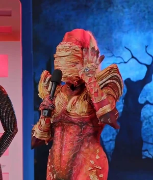 KainaMartinezTerrorLook1