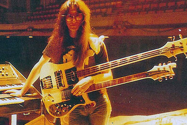 Geddy lee rickenbacker 2025