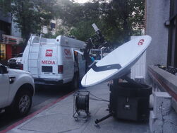 CNN Philippines OB van; news gathering satellite truck (Salcedo, Makati)(2015-04-28) 1