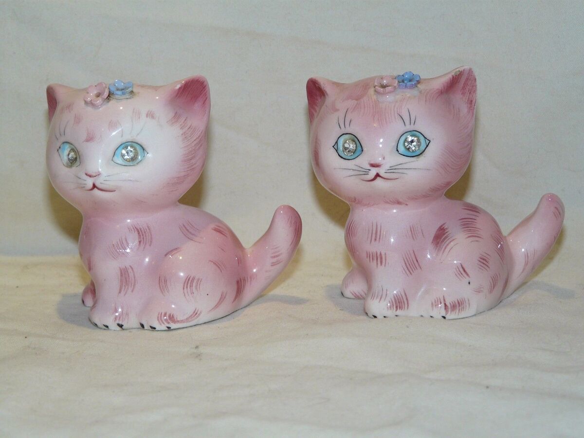 1950's Lefton 044 Pink Cats with Rhinestone Eyes Salt and 1950's Lefton 044 Pink Cats with Rhinestone Eyes Salt and